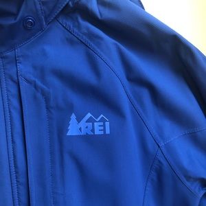 REI Women’s Blue Rain Jacket XS